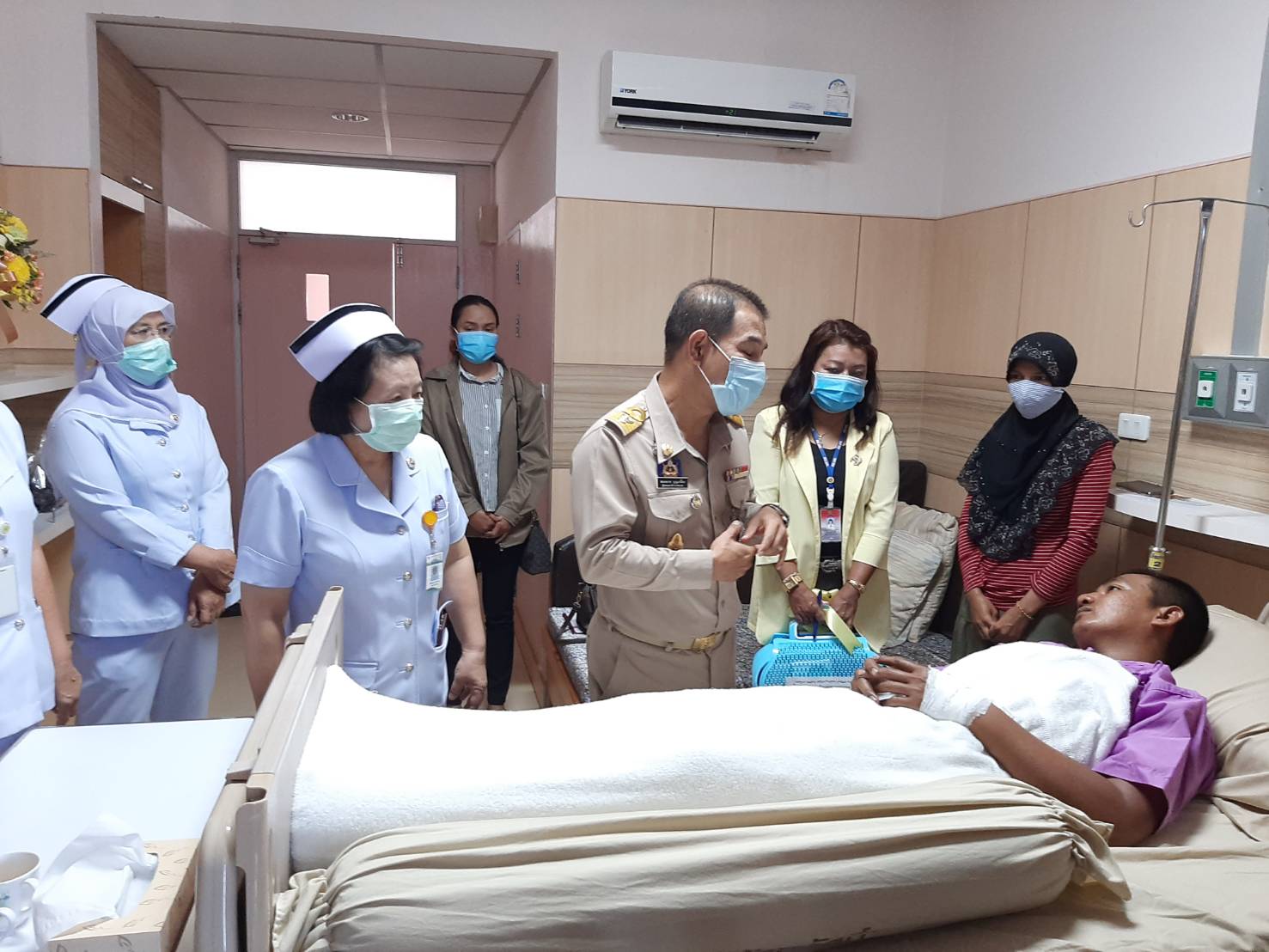 Bantuan untuk Korban Serangan Bom di Pattani