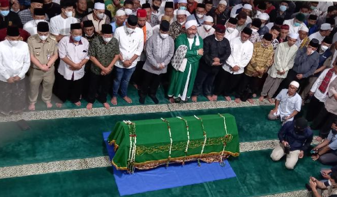 Haji Lulung Dimakamkan di TPU Karet Bivak dekat Makam Ibunda