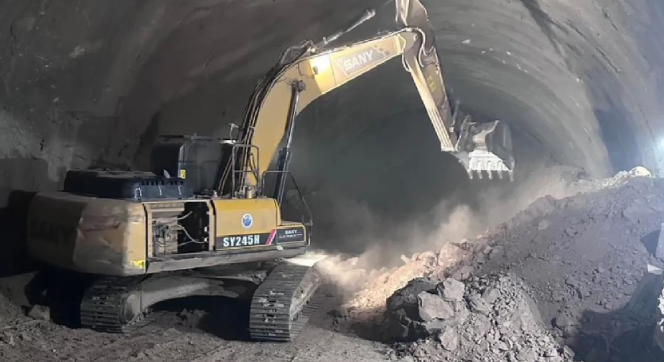 Terowongan Kereta Cepat di Thailand Runtuh, 2 Pekerja China Terjebak