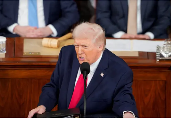 Trump Klaim Lebih Pilih 'Diplomasi' Tapi 'Tak akan Izinkan' Iran Miliki Senjata Nuklir